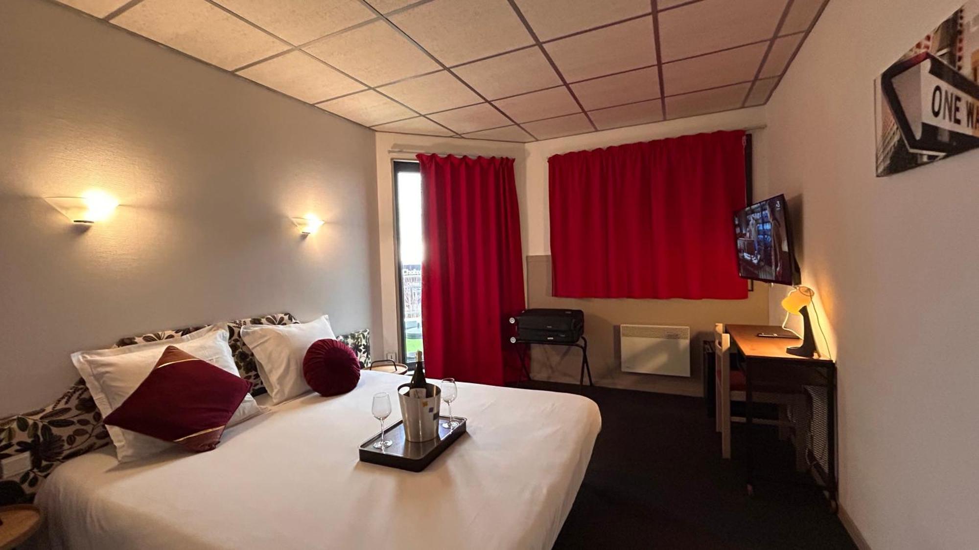 Fasthotel L'Eldorado Sébazac-Concourès Bagian luar foto